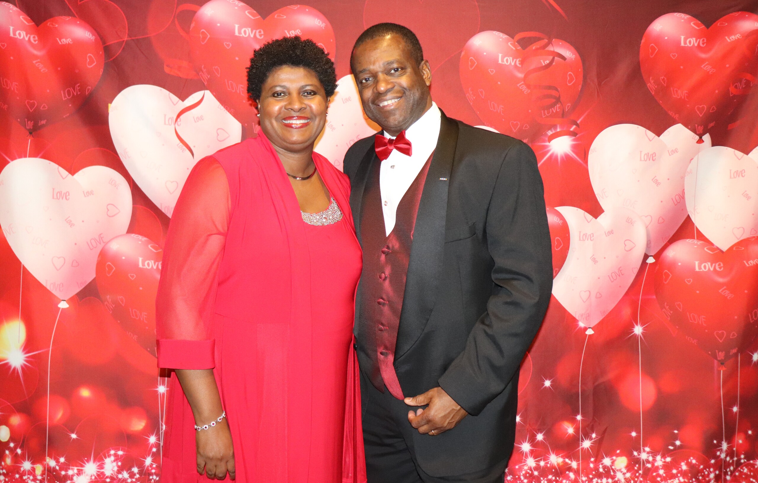 Valentine’s Day Backdrop Sessions