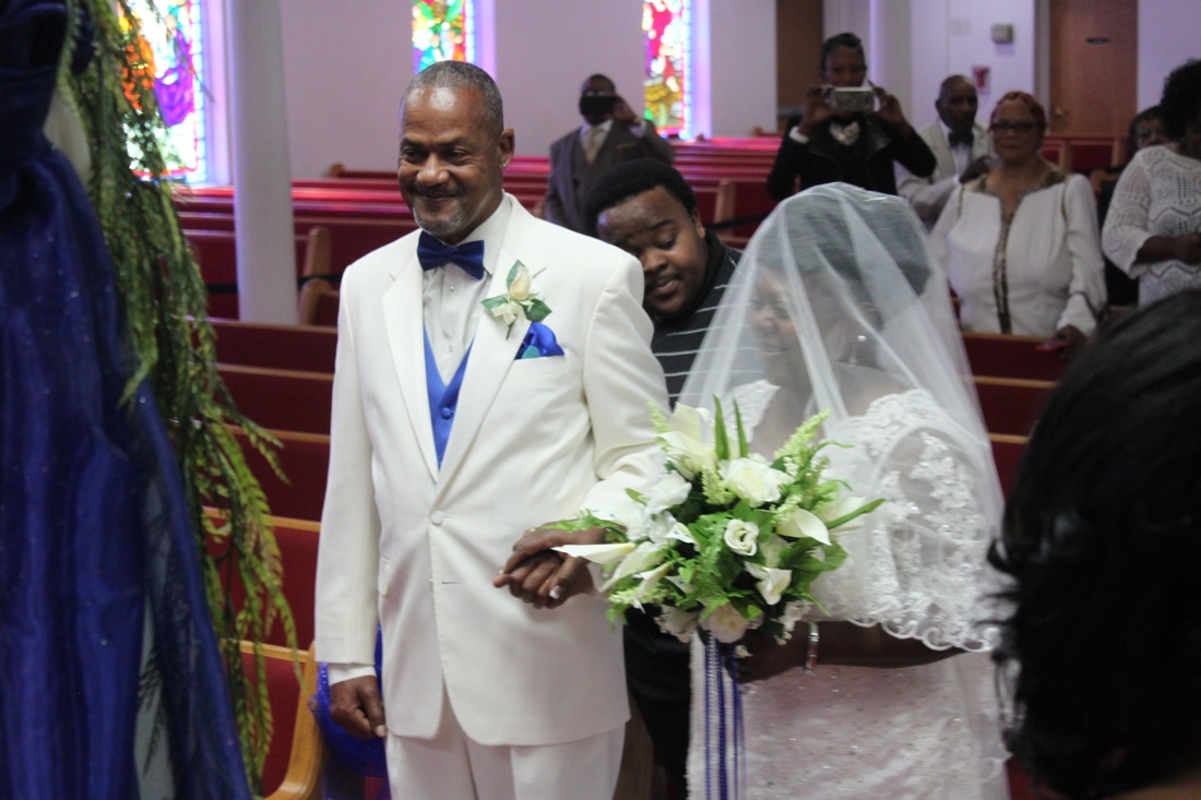 Weddings/Engagement Photo Sessions